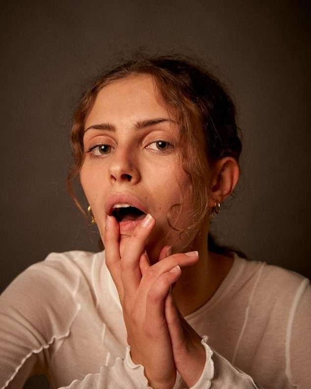016