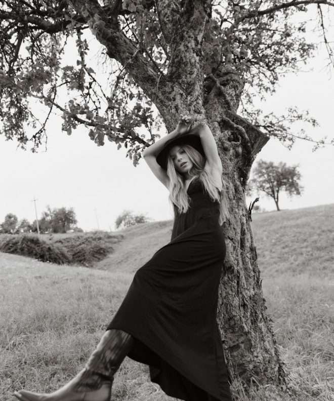 Catalina Corciova Iso Model Management 02